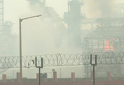 மும்பையில் பாரத் பெட்ரோலியம் சுத்திகரிப்பு நிலையத்தில் தீ விபத்து