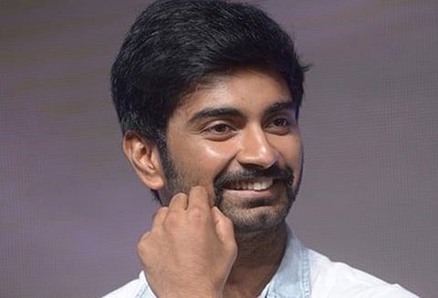 அதர்வாவின் `குருதி ஆட்டம்'