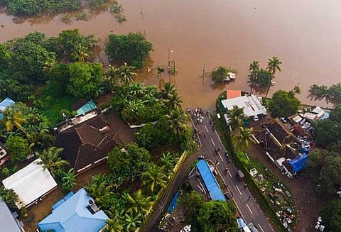 கேரளாவில் கனமழை: 22 பேர் பலி, உஷார் நிலையில் மீட்புக்குழு