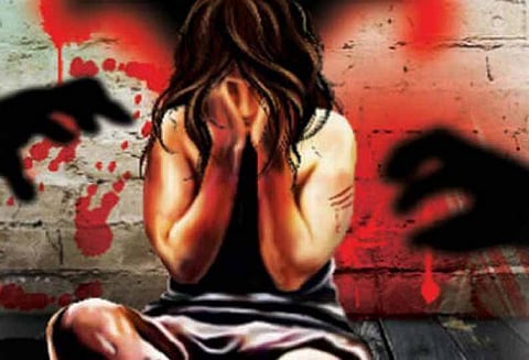 15 வயது சிறுமியை கர்ப்பமாக்கிய சித்தப்பாவுக்கு 12 ஆண்டு சிறை