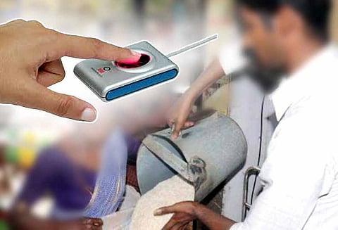 ரேஷன் கடைகளுக்கு சென்று கைவிரல் ரேகை பதித்தால் மட்டுமே உணவுப்பொருள்