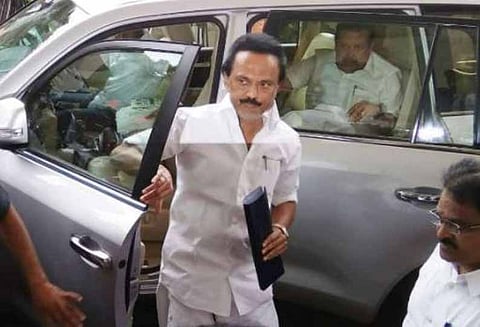 தி.மு.க செயற்குழு கூட்டத்தில் கட்சியின் தலைவர் கருணாநிதிக்கு இரங்கல் தீர்மானம்