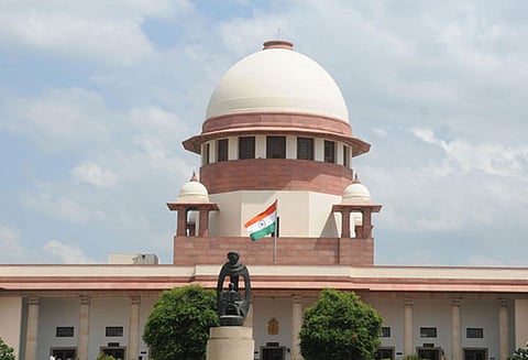 தமிழ்நாடு உள்ளிட்ட 5 மாநிலங்களில் கல்வி உதவித்தொகை ரூ.18 ஆயிரம் கோடி கையாடல் - சுப்ரீம் கோர்ட்டில் பொதுநல வழக்கு