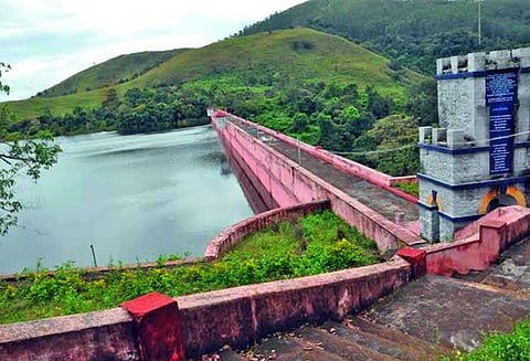 கேரளாவில் தொடர் மழை: முல்லைப்பெரியாறு அணை நீர்மட்டம் 142 அடியை எட்டியது