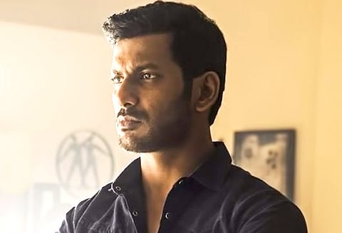 கேரள வெள்ள சேதத்துக்கு நடிகர் விஷால் ரூ.10 லட்சம் உதவி