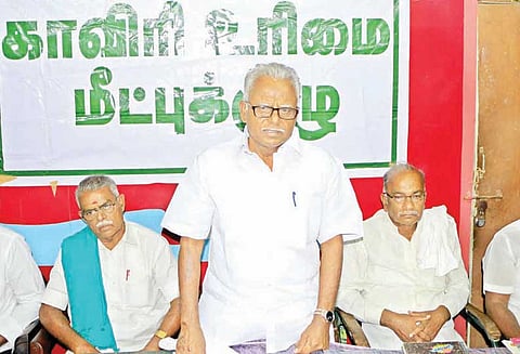 பாசன வாய்க்கால்களில் தண்ணீர்வரவில்லை: தூர்வாரும் பணி சரியாக நடக்காததால் சம்பா சாகுபடி தொடங்க முடியவில்லை