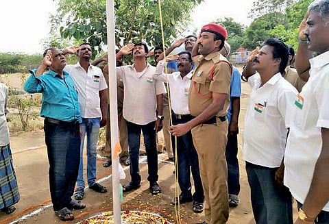 எழுமலை, சேடபட்டி பகுதிகளில் சுதந்திரதினவிழா