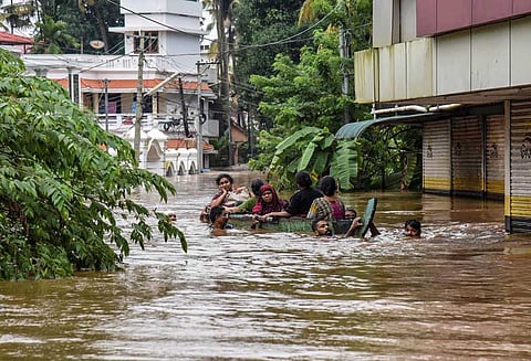 கேரளாவில் 7 நாட்களுக்கு அழைப்புகள், இணையசேவைகள் இலவசம்: தொலைத்தொடர்பு நிறுவனங்கள் அறிவிப்பு
