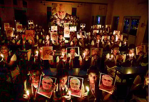 வாஜ்பாய் மறைவுக்கு பாகிஸ்தான் அரசு, பாக். தலைவர்கள் இரங்கல்