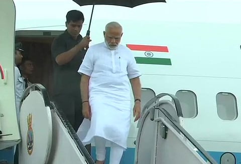 கேரள வெள்ள பாதிப்புகளை ஆய்வு செய்ய கொச்சி வந்தார் பிரதமர் மோடி