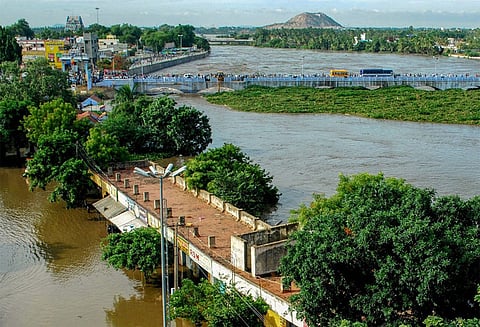 வெள்ளம் வடிய தொடங்கியதால், கேரளாவில் இயல்பு நிலை திரும்புகிறது