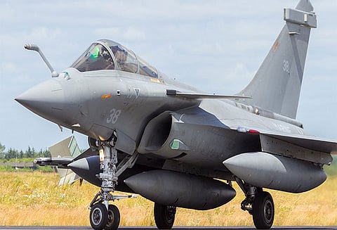 ரபேல் போர் விமான விவகாரம்: ரூ.5 ஆயிரம் கோடி நஷ்டஈடு கேட்டு ரிலையன்ஸ் நிறுவனம் அவதூறு வழக்கு