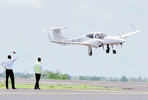 கலபுரகி விமான நிலையத்தில் சோதனை ஓட்டம்