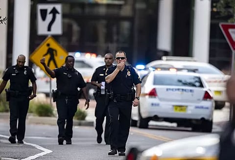 அமெரிக்காவில் வீடியோ கேம் பந்தயத்தின் போது துப்பாக்கிச்சூடு: 3 பேர் பலி, 11 பேர் காயம்