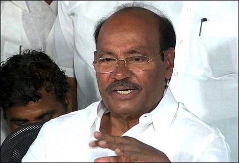 முன்னாள் மாணவர்களிடம் உதவிகளை பெறுவதால் எந்த மாற்றமும் ஏற்படாது டாக்டர் ராமதாஸ் அறிக்கை