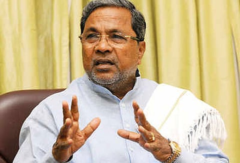 காங்கிரஸ் அதிருப்தி எம்.எல்.ஏ.க்கள் மும்பை செல்வதாக வெளியான தகவல் வதந்தி சித்தராமையா பேட்டி