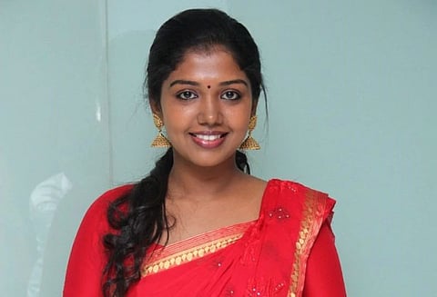 சாதி பற்றிய விமர்சனம்: நடிகை ரித்விகா பதிலடி