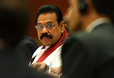 ராஜபக்சேவுக்கு மேலும் நெருக்கடி: மந்திரிகளுக்கு சம்பளத்தை நிறுத்தியது இலங்கை பாராளுமன்றம்