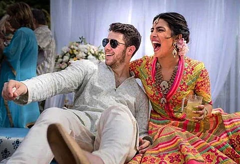 ஜோத்பூர் அரண்மனையில் பிரியங்கா சோப்ரா-நிக் ஜோனஸ் திருமணம் - பிரபலங்கள் நேரில் வாழ்த்து