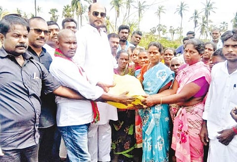 புயலால் பாதிக்கப்பட்டவர்களுக்கு பாகுபாடின்றி நிவாரண பொருட்கள் வழங்க வேண்டும் ஜான்பாண்டியன் வலியுறுத்தல்