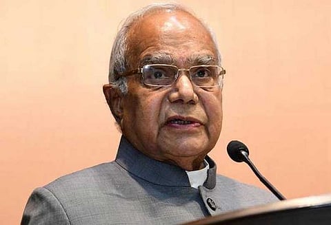 தமிழக ஆளுநர் பன்வாரிலால் புரோஹித் நாளை டெல்லி பயணம்