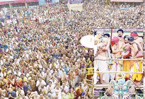 திருவானைக்காவல் ஜம்புகேஸ்வரர் அகிலாண்டேஸ்வரி கோவிலில் 48 பரிவார மூர்த்தி சன்னதிகளுக்கு கும்பாபிஷேகம்