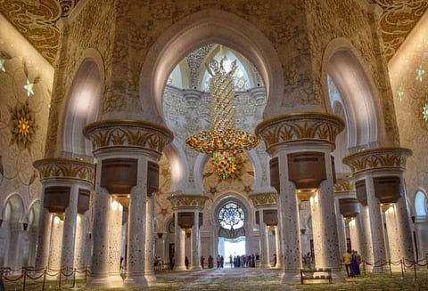 தாஜ் மஹாலில் கல்லறை பகுதிக்கு செல்ல கூடுதலாக ரூ.200 கட்டணம் செலுத்த வேண்டும்