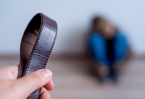 அஸ்ஸலாம் அலைக்கும் என கூறாத மாணவர்களுக்கு அடி; பள்ளி முதல்வர் பணியிடை நீக்கம்