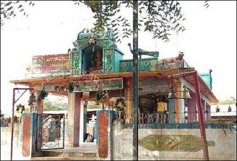 பிரசாதம் சாப்பிட்டு 14 பேர் பலி எதிரொலி: பிரச்சினைக்குரிய மாரம்மா கோவில் நிர்வாகத்தை அரசு ஏற்றது மாவட்ட கலெக்டர் காவேரி பேட்டி