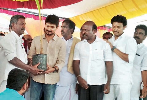 ஸ்டாலின், விரைவில் முதல்-அமைச்சராகி மக்கள் நலத்திட்டங்களை நிறைவேற்றுவார் - பட்டுக்கோட்டையில், உதயநிதி ஸ்டாலின் பேச்சு