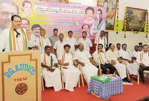 கஜா புயல் பாதிப்புக்கு ஆறுதல் கூட சொல்லவில்லை: தமிழகத்தை புறக்கணிக்கும் பிரதமர் மோடி காங்கிரஸ் தேசிய செயலாளர் சஞ்சய்தத் குற்றச்சாட்டு