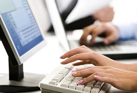 10, 12-ம் வகுப்பு தேர்வுக்கான ஹால்டிக்கெட்டை பள்ளிகளில் பதிவிறக்கம் செய்யலாம்