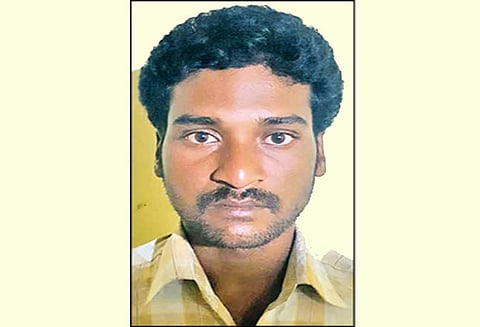 பரோலில் வந்து 6 வருடங்கள் தலைமறைவாக இருந்த ஆயுள் தண்டனை கைதி சிக்கினார்