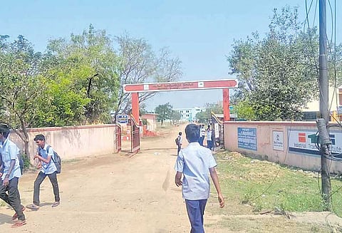 அம்பத்தூர் அரசு தொழிற்பயிற்சி நிலையத்திற்கு அடிப்படை வசதிகள் செய்து தரப்படுமா?