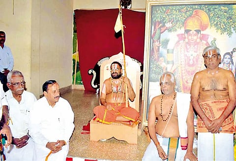 ஸ்ரீவில்லிபுத்தூர் ஜீயர் உண்ணாவிரதத்தை முடித்துக்கொண்டார்