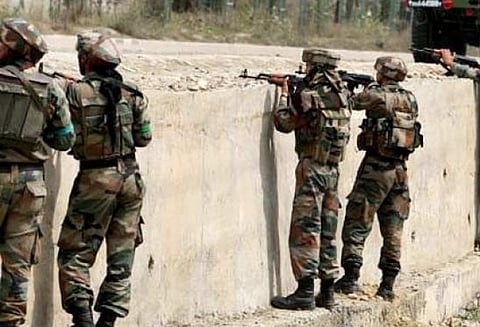 ஜம்மு ராணுவ முகாமில் பாதுகாப்பு படை தாக்குதல்; தீவிரவாதிகள் பலி எண்ணிக்கை 4 ஆக உயர்வு