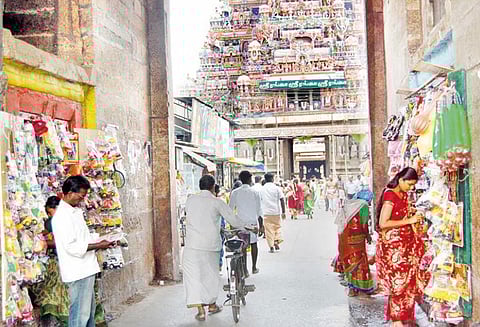 ஸ்ரீரங்கம் ரெங்கநாதர் கோவில் வளாகத்தில் 55 கடைகளை அகற்ற நடவடிக்கை