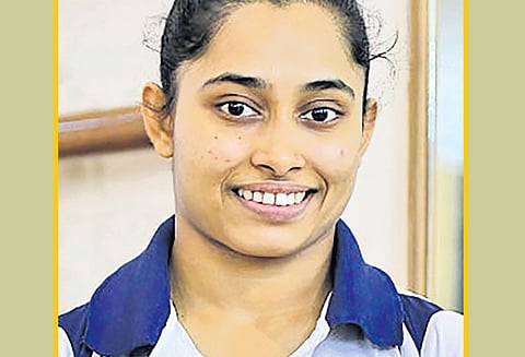 காமன்வெல்த் போட்டியில் இருந்து விலகினார், தீபா கர்மாகர்