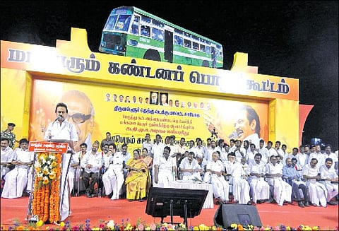 பஸ் கட்டண உயர்வுக்கு தமிழக அரசின் தோல்வியே காரணம் - மு.க.ஸ்டாலின் பேச்சு