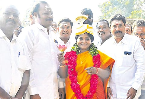 வடிவுடையம்மன் கோவிலில் இருந்து தமிழ் தாமரை யாத்திரை தமிழிசை சவுந்தரராஜன் தொடங்கினார்