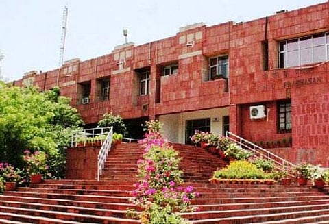 ஜே.என்.யூ பல்கலைகழக மாணவர்கள் மீது டெல்லி போலீசார் வழக்குப்பதிவு