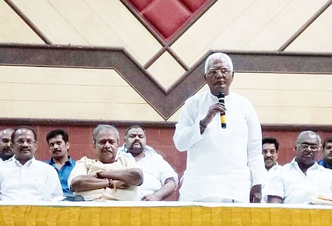 இரட்டை வரி விதிப்பு முறையை முழுமையாக ரத்து செய்ய வேண்டும்