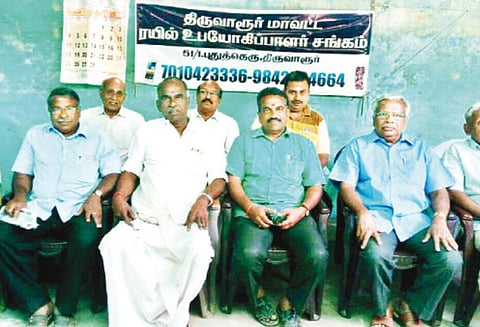 திருச்செந்தூர்-சென்னை எக்ஸ்பிரஸ் ரெயிலை திருவாரூர் வழியாக இயக்க வேண்டும்