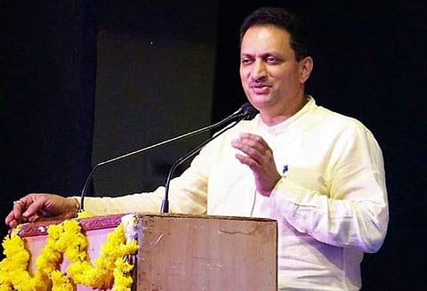 கன்னட மொழி குறித்து சர்ச்சைக்குரிய கருத்துக்கு மத்திய மந்திரி அனந்தகுமார் ஹெக்டே சமூகவலைத்தளத்தில் மன்னிப்பு கேட்டார்