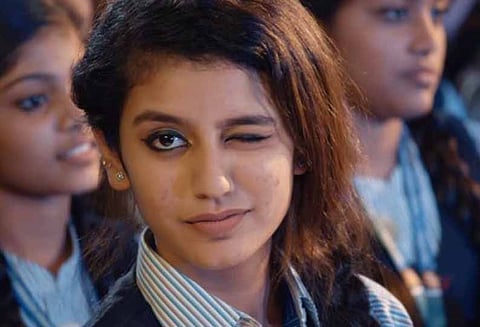 நடிகை பிரியா வாரியர் மீது நடவடிக்கை எடுக்க சுப்ரீம் கோர்ட் தடை