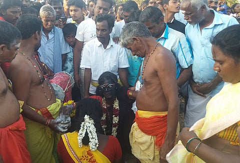 அங்காள பரமேஸ்வரி அம்மன் கோவிலில் மயானக்கொள்ளை நிகழ்ச்சி