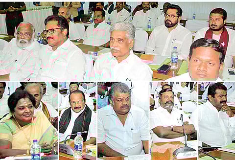 காவிரி நதிநீர் பிரச்சினையில் அனைத்துக்கட்சி கூட்டத்தில் ஒற்றுமையுடன் செயல்பட்ட கட்சிகள் தலைவர்கள் பாராட்டு