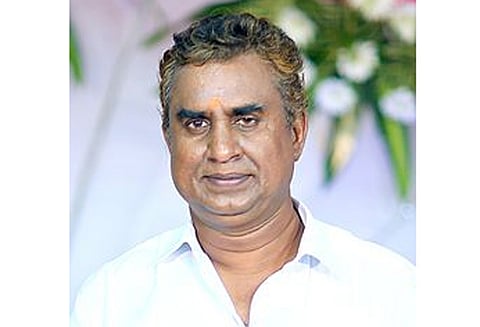 இருமாநில அதிகாரிகளின் பேச்சுவார்த்தை மூலம் சிறுவாணி, ஆழியாறு அணை பிரச்சினைக்கு தீர்வு காணப்பட்டது - எஸ்.பி.வேலுமணி பேட்டி