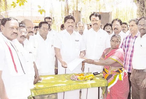 அரிமளம் ஒன்றியத்தில் பொதுமக்களிடம் குறைகள் கேட்கும் நிகழ்ச்சி செந்தில்நாதன் எம்.பி. பங்கேற்பு