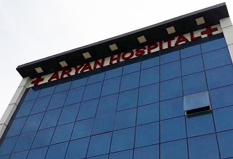 8-ம் வகுப்பு படித்தவர் செய்த அறுவை சிகிச்சையால் அதிர்ச்சி